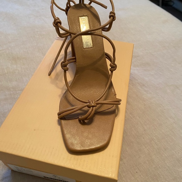 12th Tribe Billini Lace Up, Never worn, 6 - Picture 2 of 5